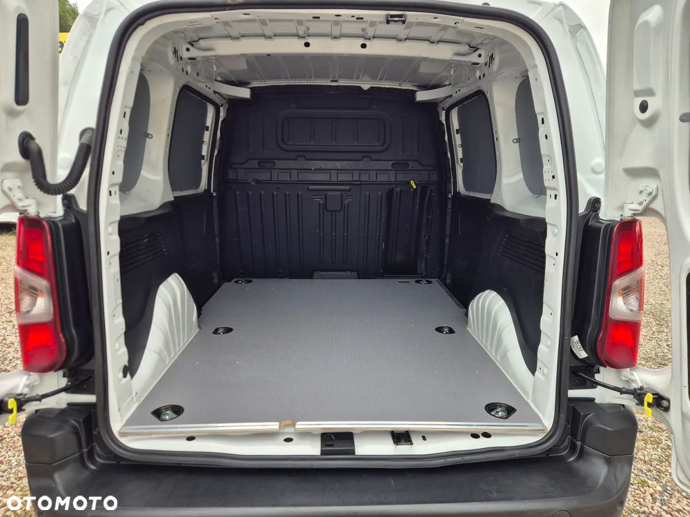 Toyota Proace City }{ Automat }{ 130KM }{ FV VAT }{ 2x drzwi przesuwne }{ Webasto } - 21