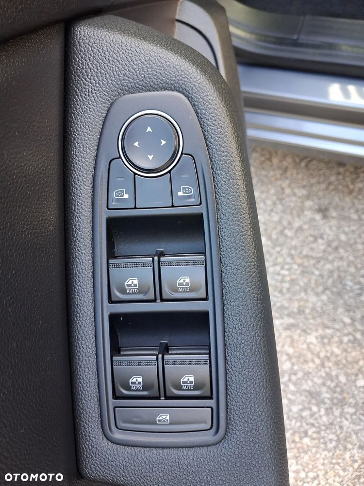 Renault Clio - 21