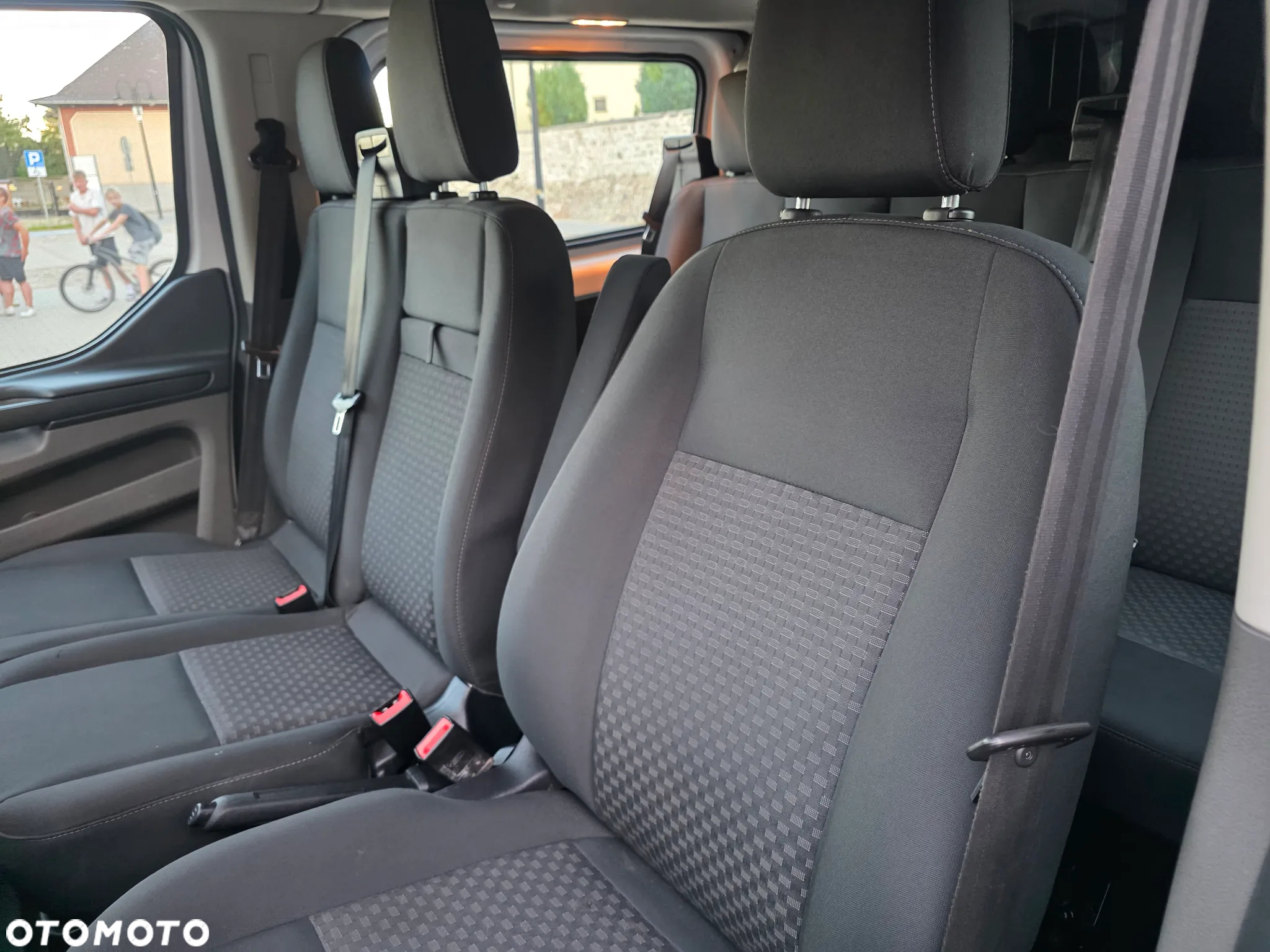 Ford Transit Custom - 8