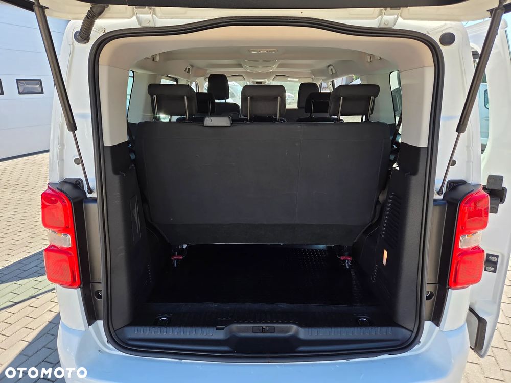 Opel Vivaro - 18