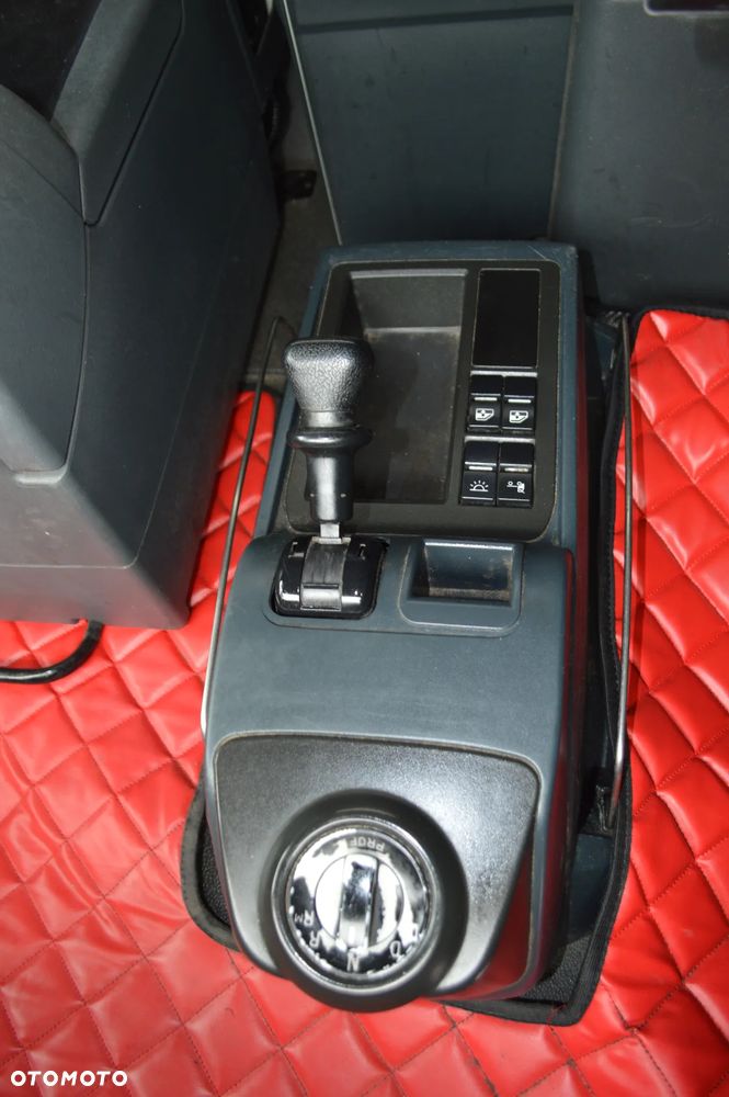 MAN TGX 18.440 Low Deck - 21