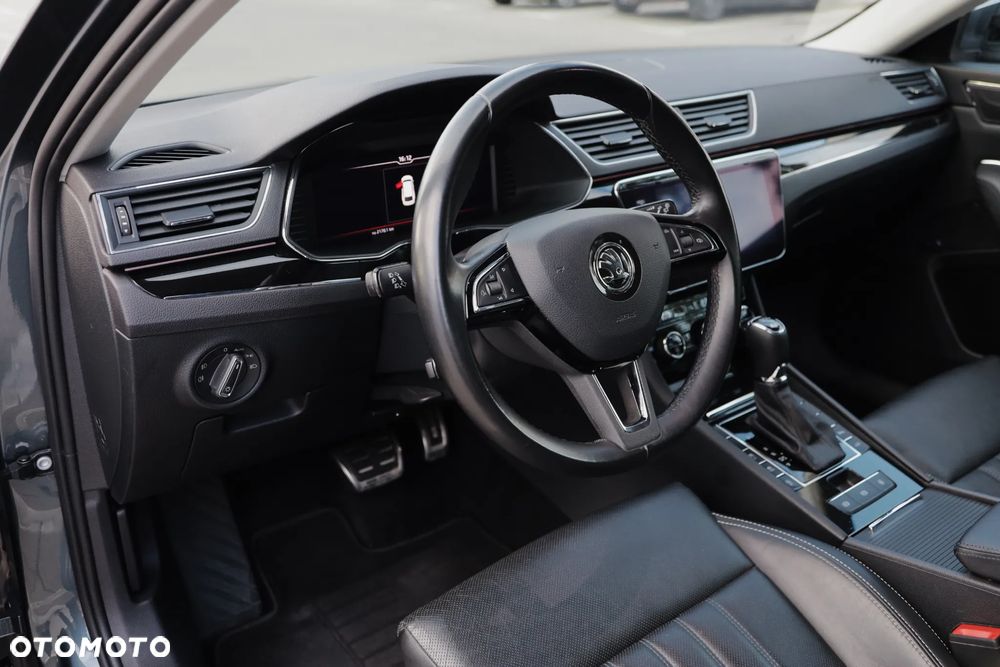 Skoda Superb 2.0 TDI SCR 4x4 L&K DSG - 8