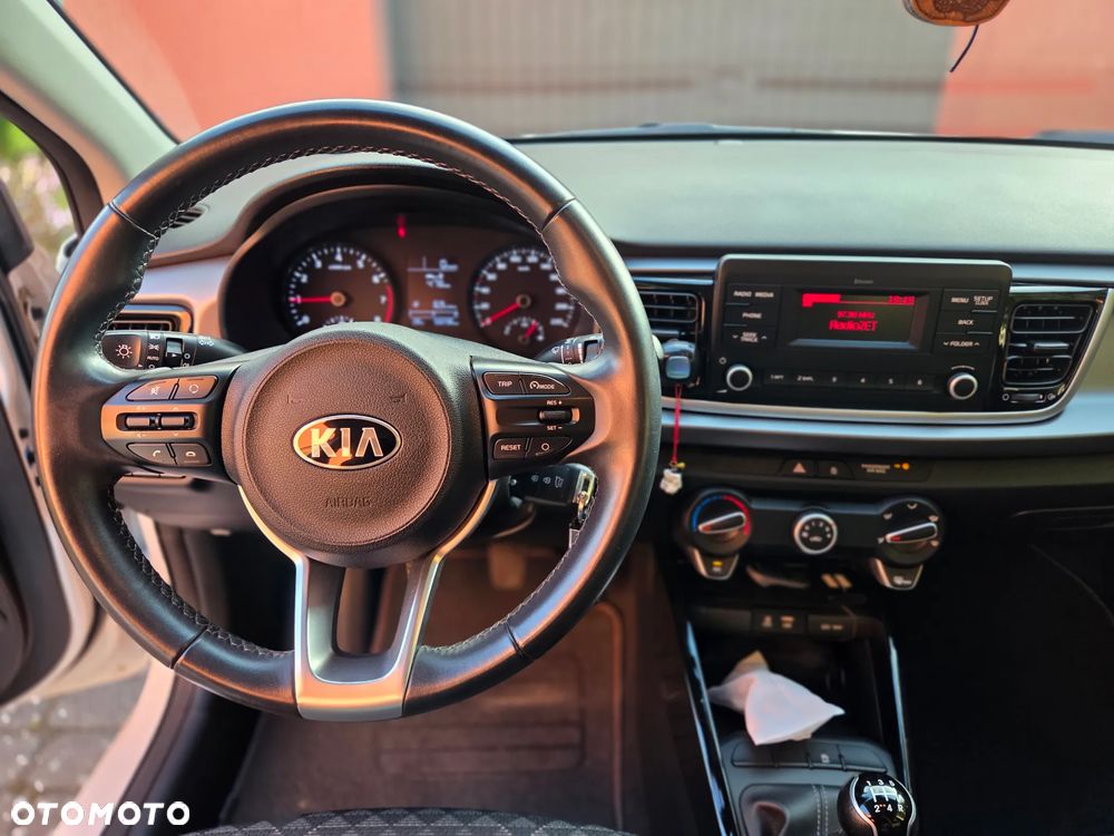Kia Rio 1.2 M - 13
