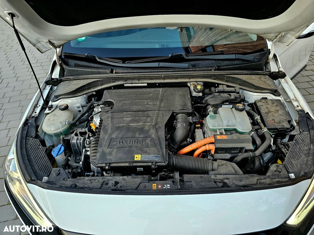 Hyundai IONIQ - 21