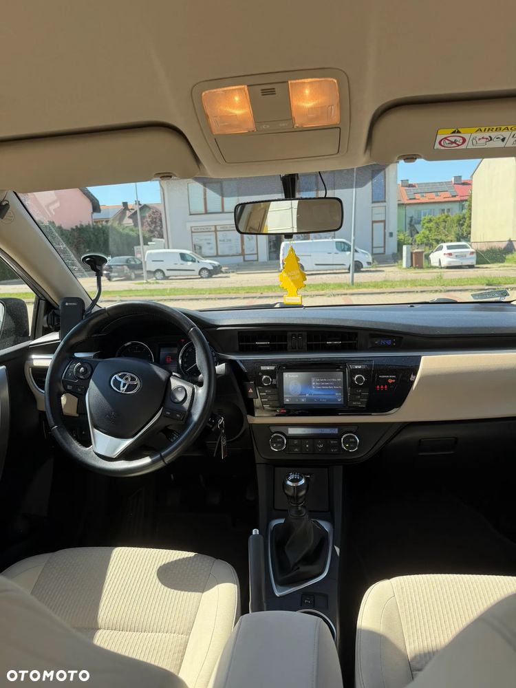 Toyota Corolla 1.6 Premium - 6
