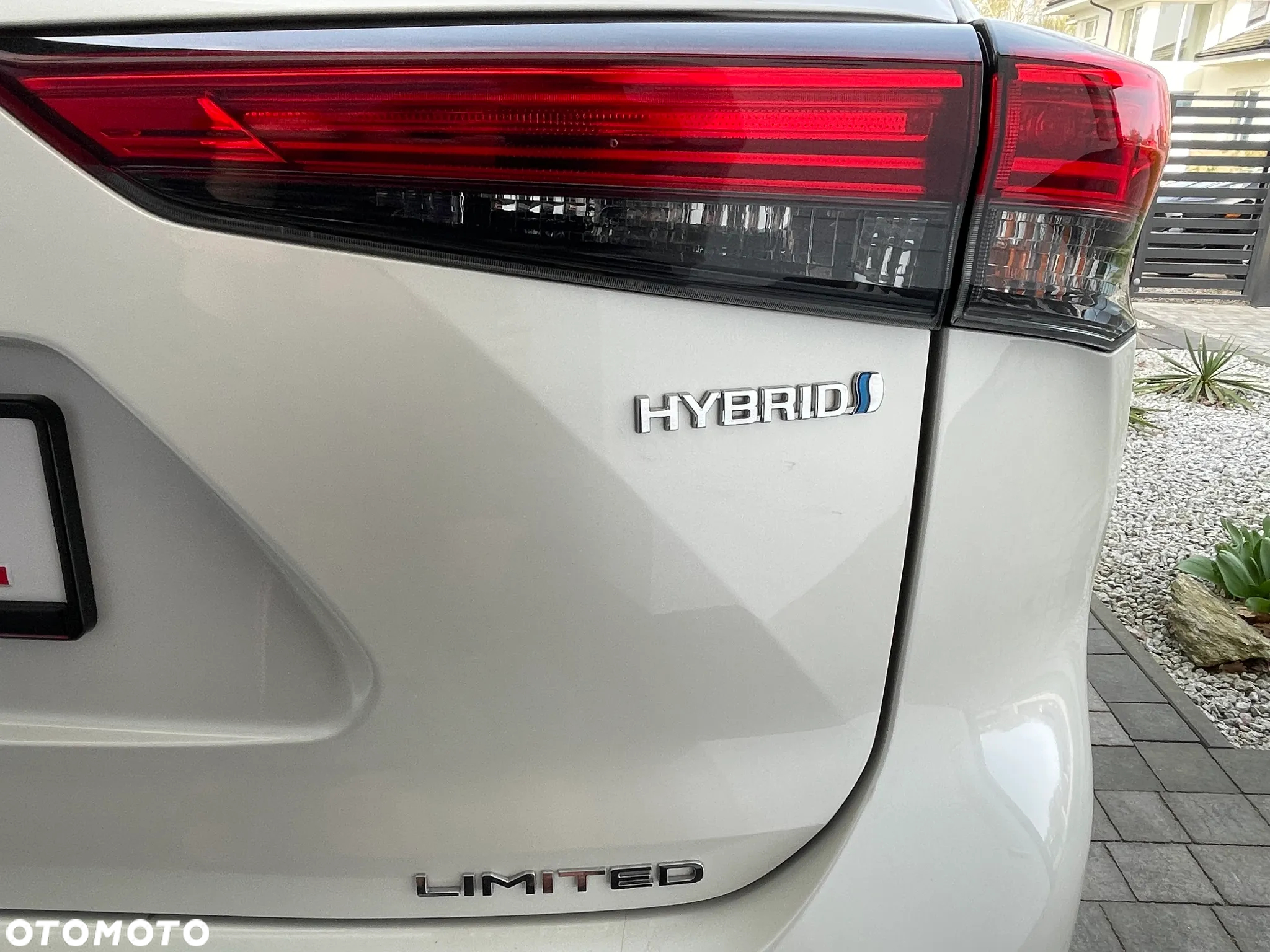 Toyota Highlander 2.5 Hybrid Executive - 23