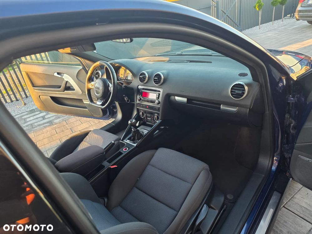 Audi A3 3-drzwiowe 2.0 TDI DPF Attraction - 23