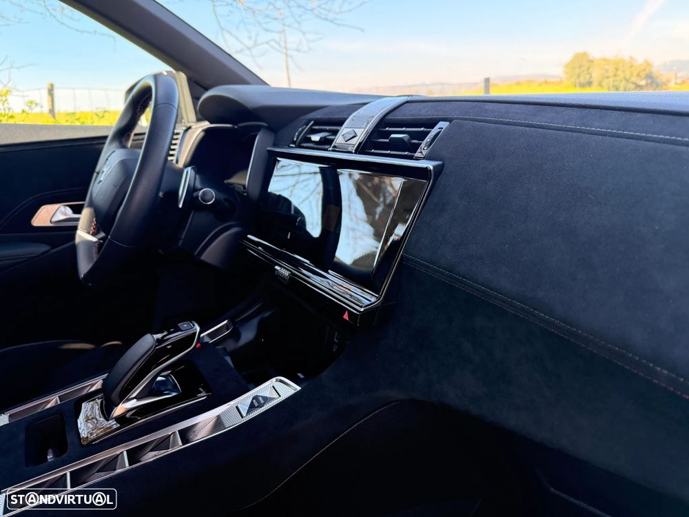 DS DS7 E-Tense Performance Line+ EAT8 - 21