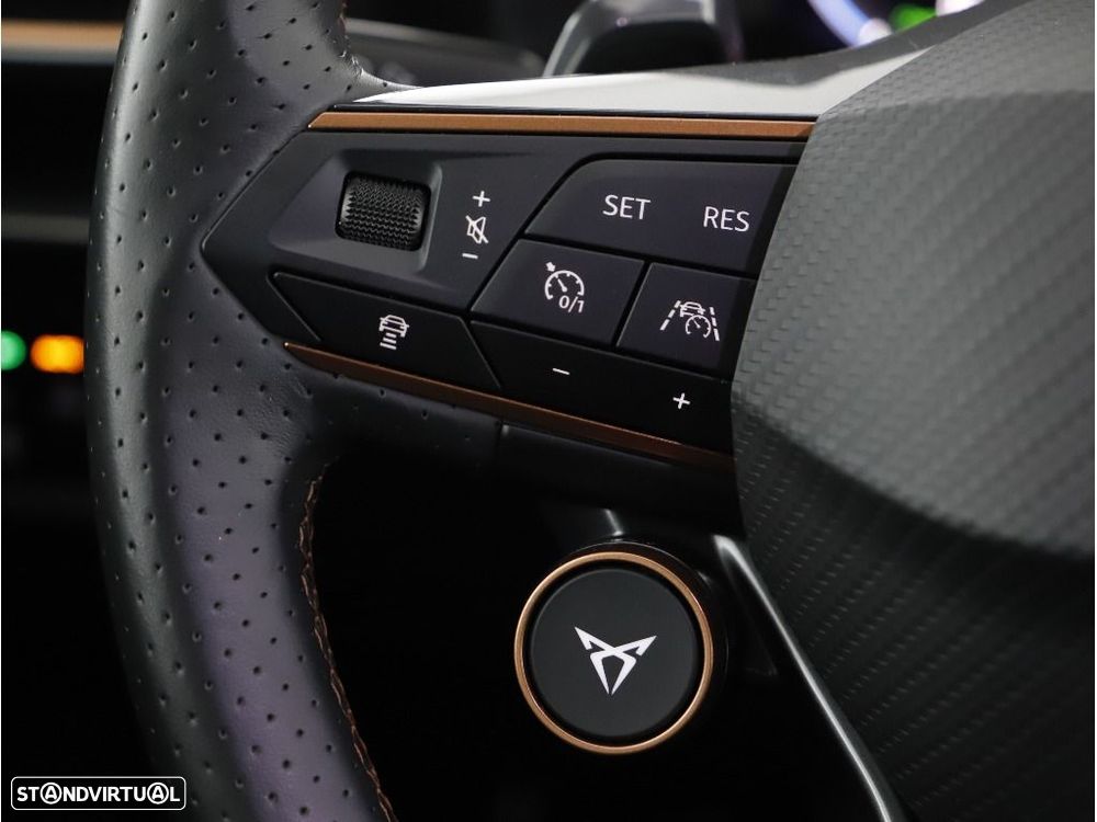 Cupra Formentor 1.4 e-Hybrid DSG VZ - 33