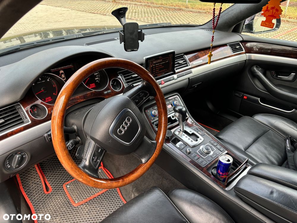 Audi A8 - 14