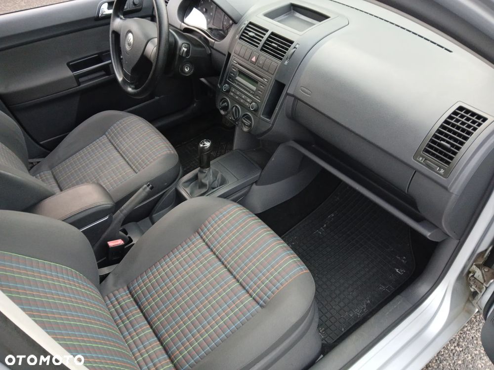 Volkswagen Polo 1.2 Entry - 17