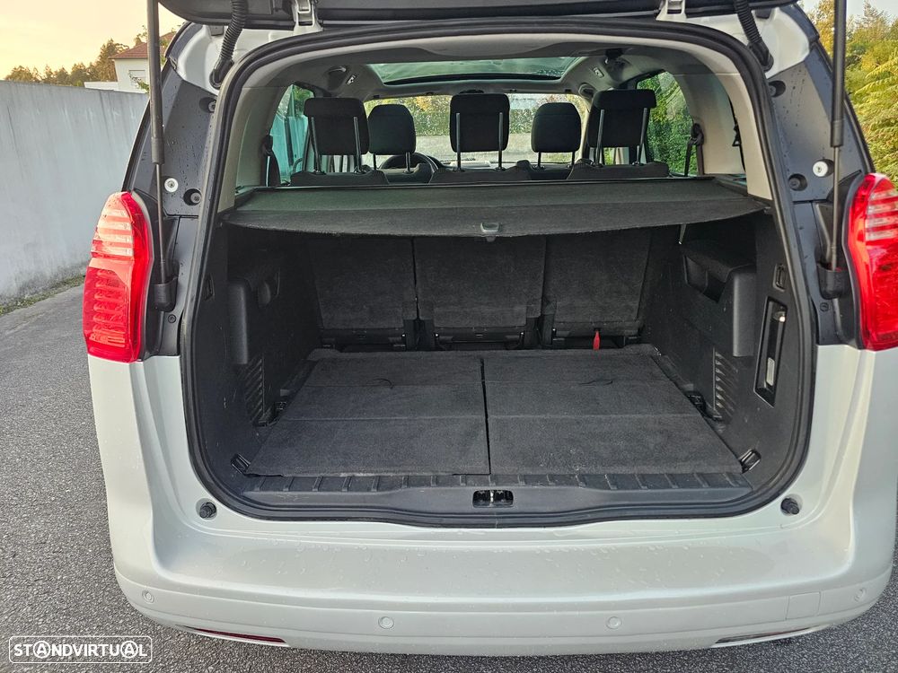 Peugeot 5008 1.6 HDi 7L Allure - 21