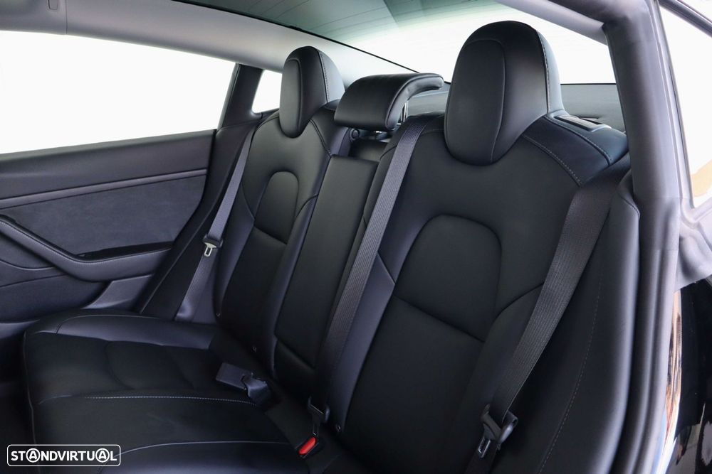 Tesla Model 3 - 23