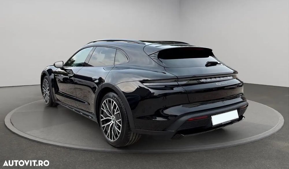 Porsche Taycan 4 - 6