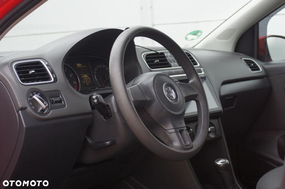 Volkswagen Polo 1.2 TSI Blue Motion Technology Comfortline - 24