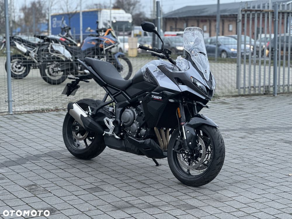 Triumph Tiger - 4