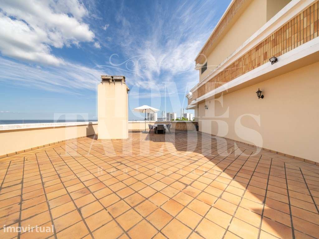 Exclusivo Apartamento T5 no Real Forte com Vista Panorâmica sobre o... - Grande imagem: 4/41