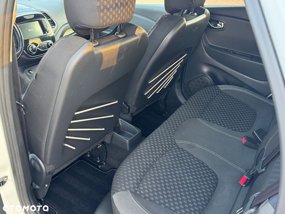 Renault Captur ENERGY TCe 120 EDC Luxe - 32