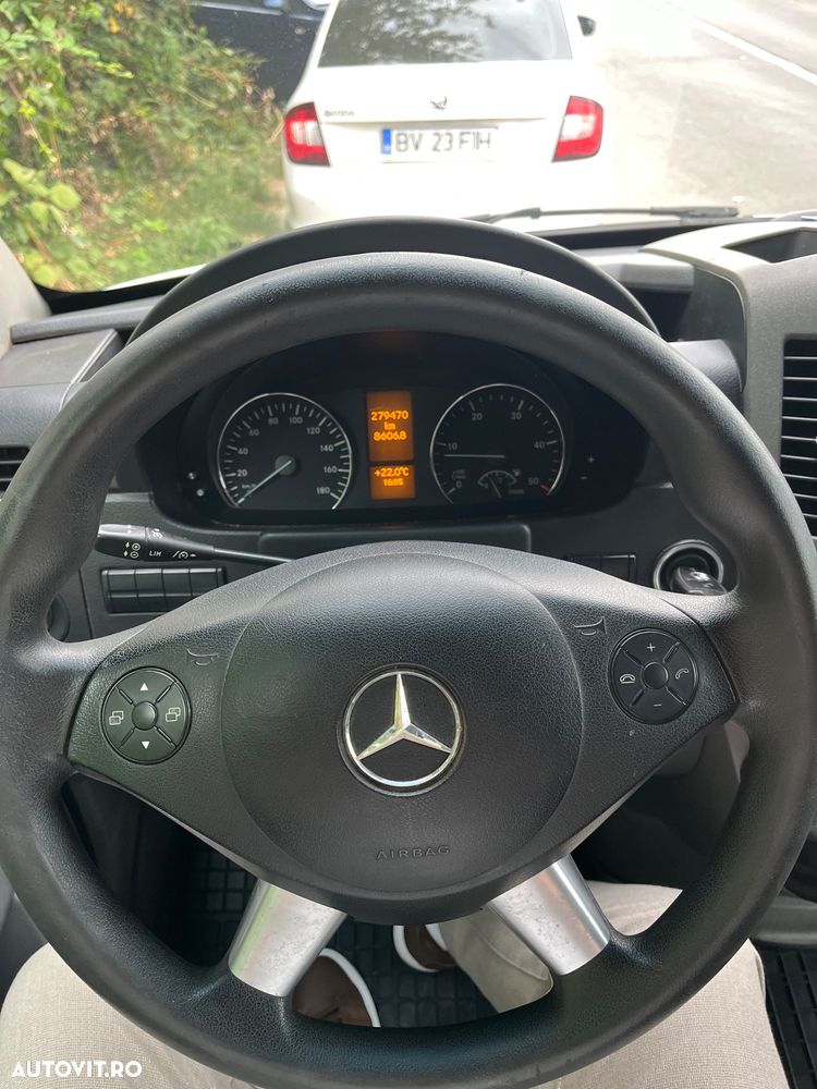 Mercedes-Benz Sprinter - 23