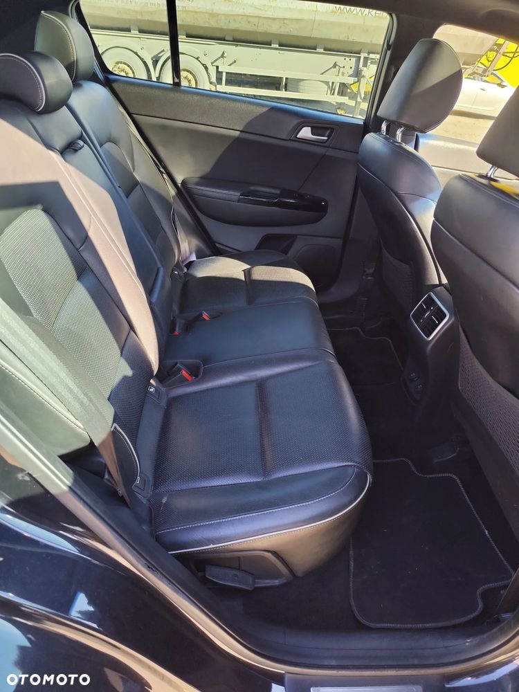 Kia Sportage 2,0 CRDI AWD GT Line - 13