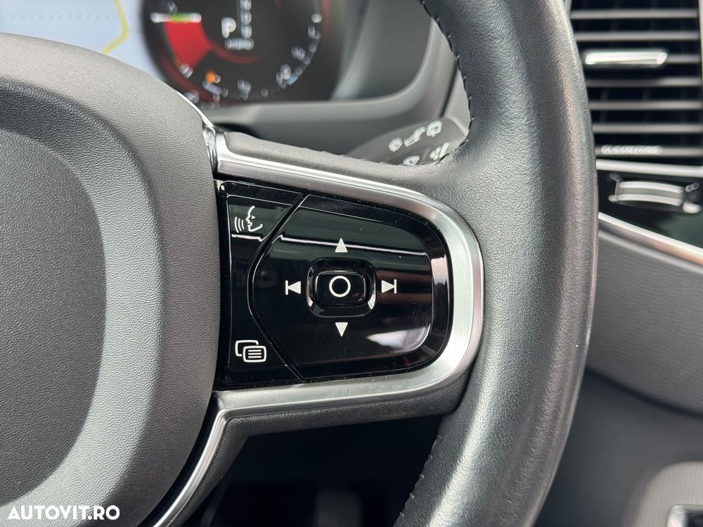 Volvo XC 90 T8 AWD Recharge Geartronic Inscription Edition - 27