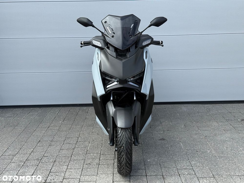 Yamaha X-max - 5