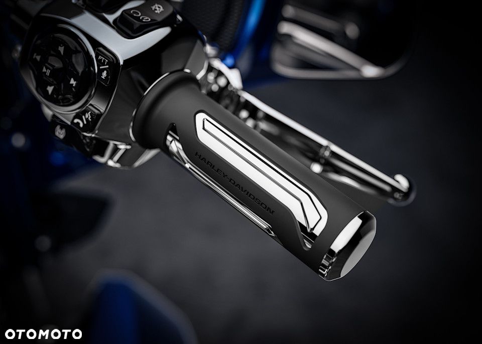 Harley-Davidson CVO Street Glide - 12