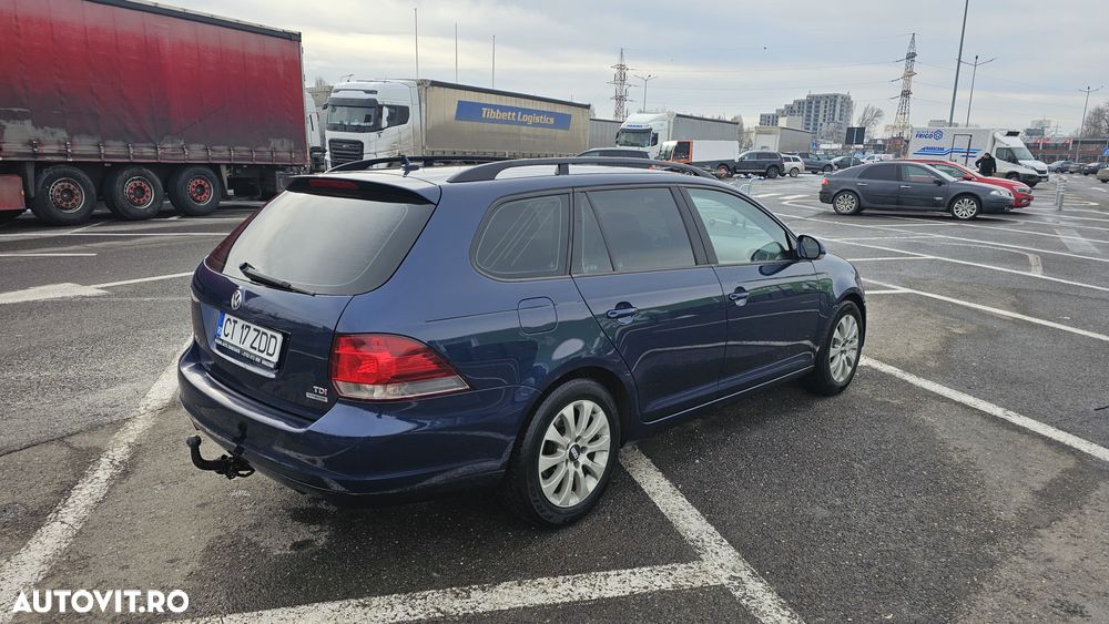 Volkswagen Golf 1.6 TDI DPF DSG move - 5
