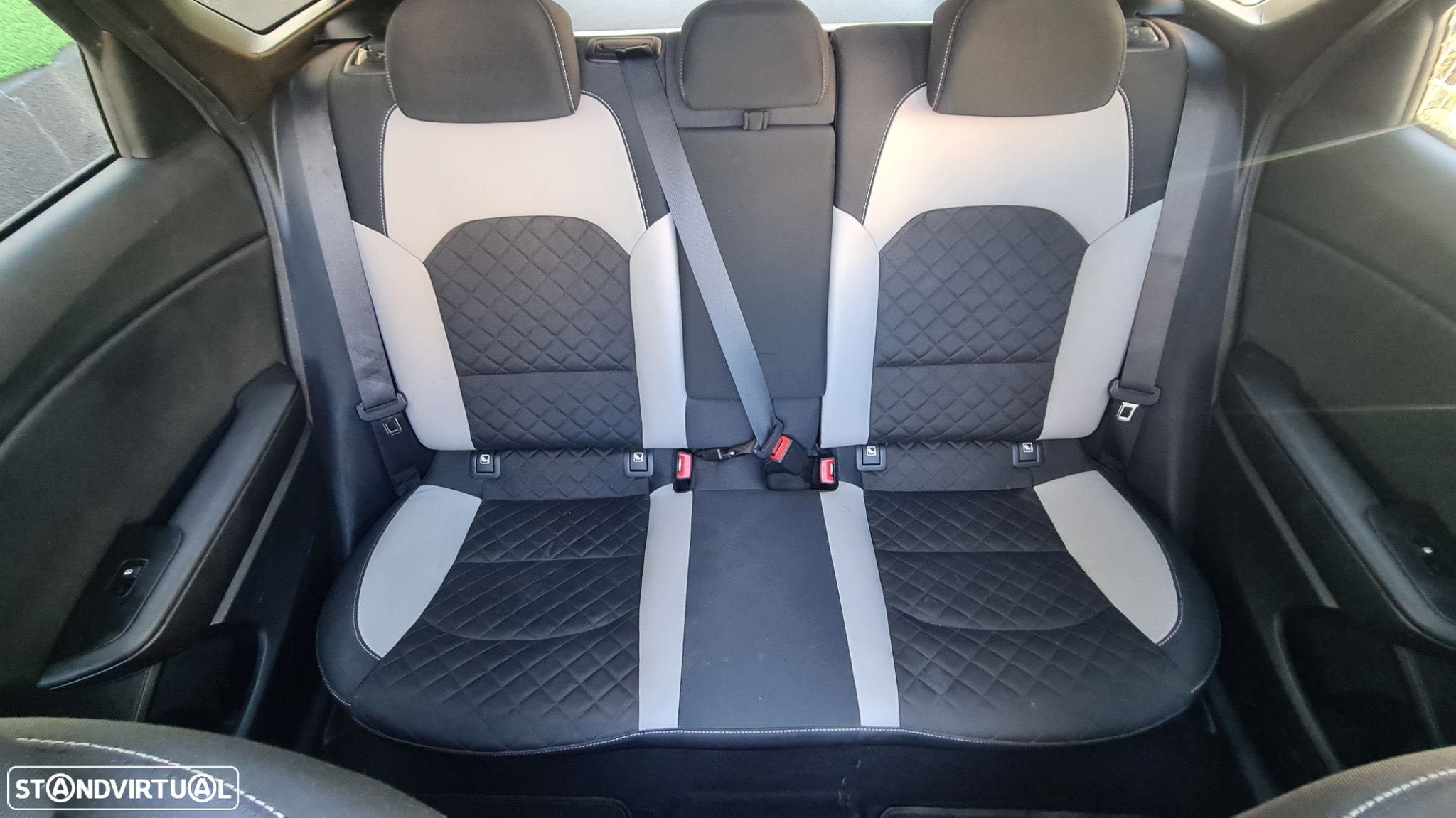 Kia ProCeed 1.6 CRDi GT Line 7DCT - 43