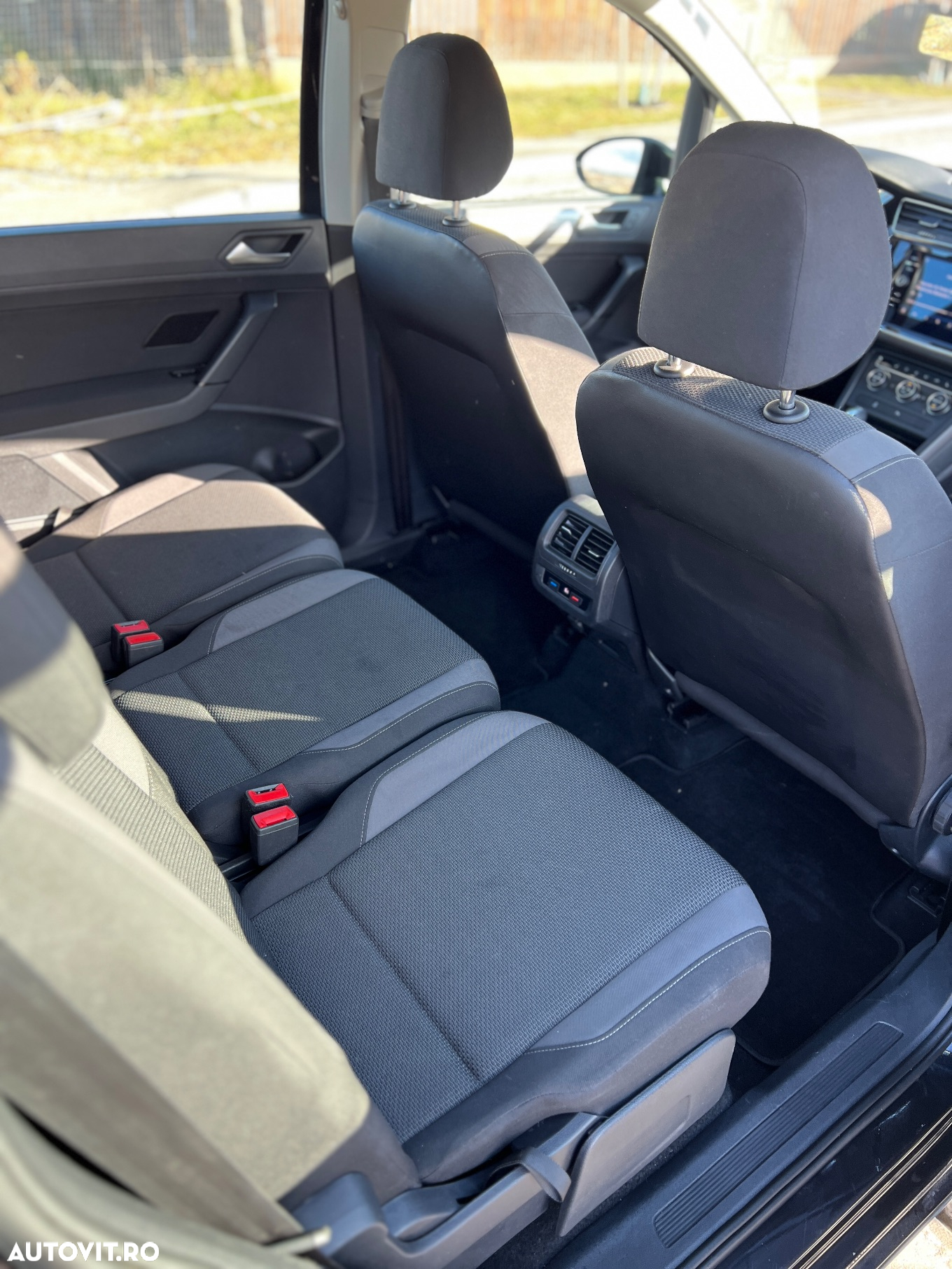 Volkswagen Touran 1.6 TDI DSG Comfortline - 19