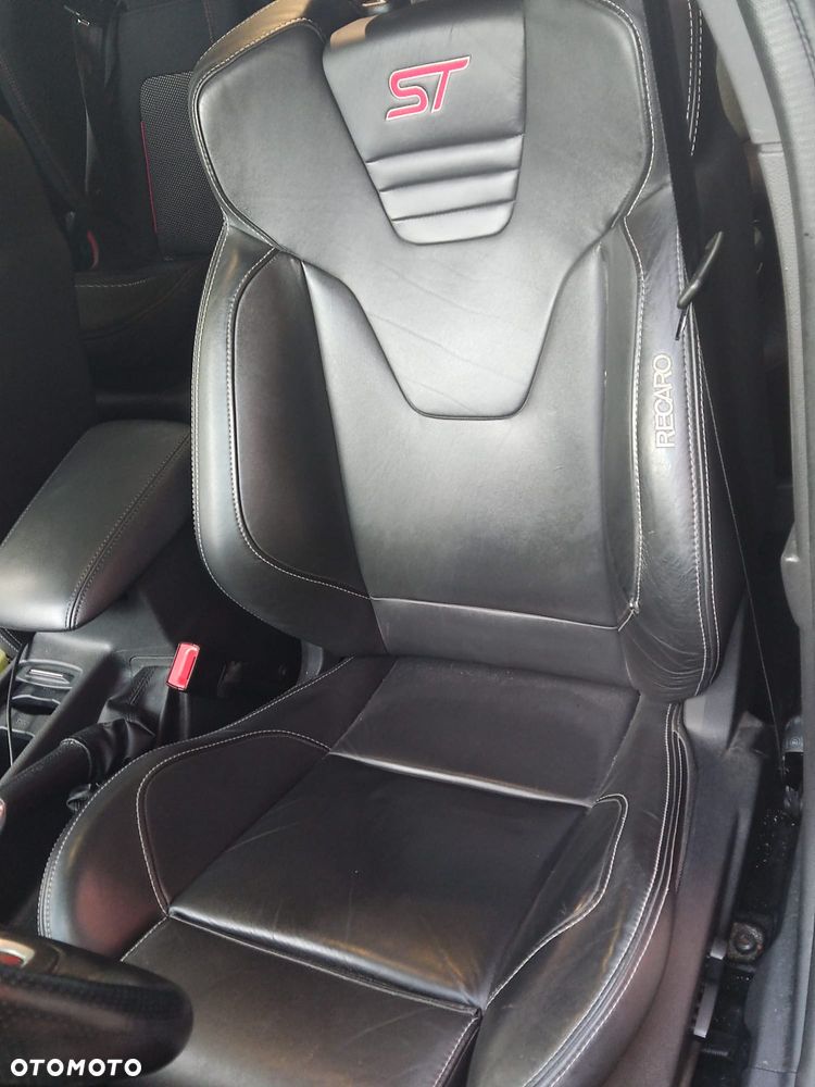 Ford Focus - 10