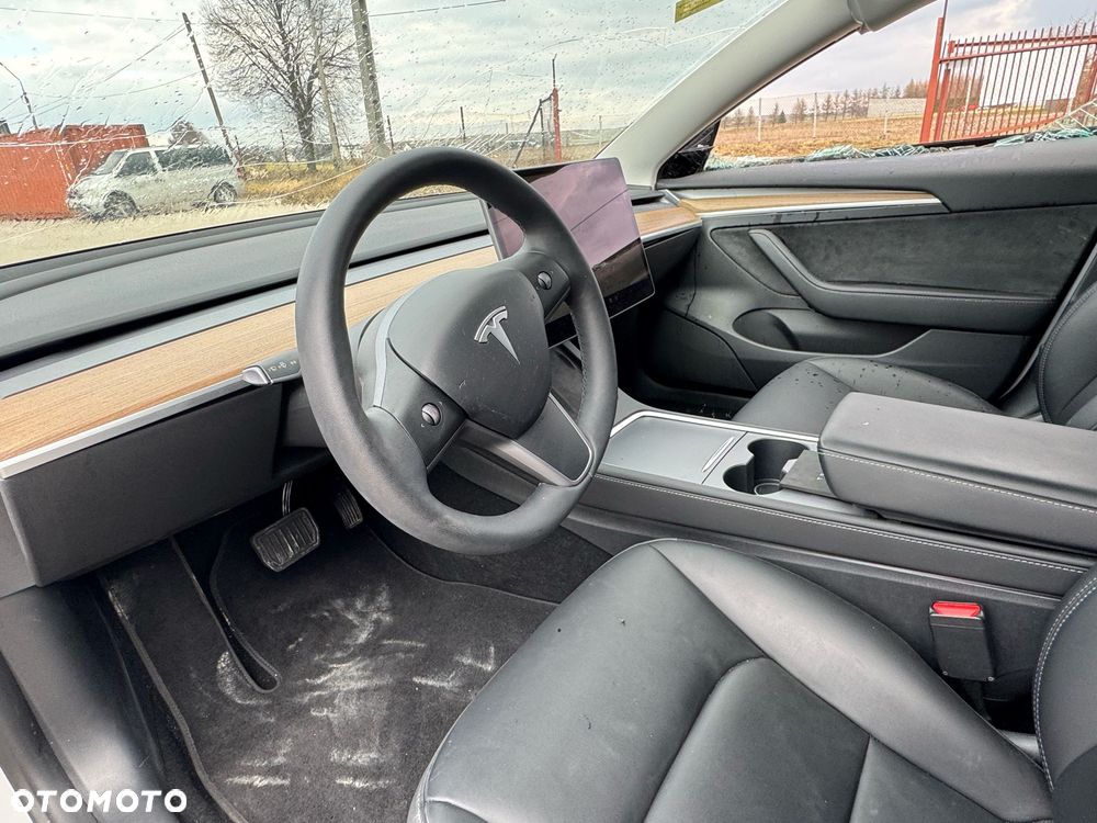 Tesla Model 3 Langstreckenbatterie Allradantrieb Dual Motor - 34