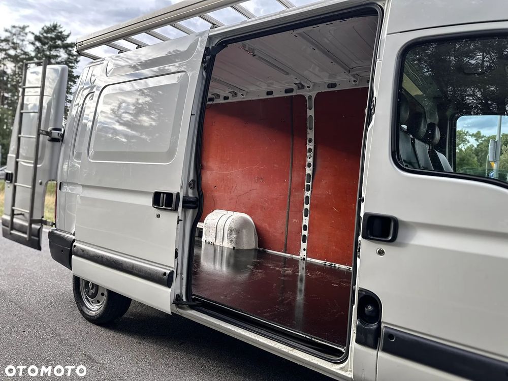 Renault Master - 25