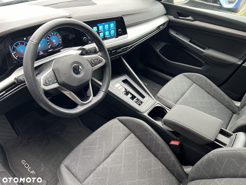 Volkswagen Golf - 22