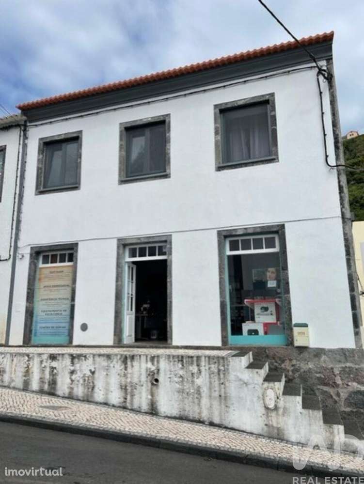Casa / Villa T6 em Calheta de 470,00 m2 - Grande imagem: 4/28