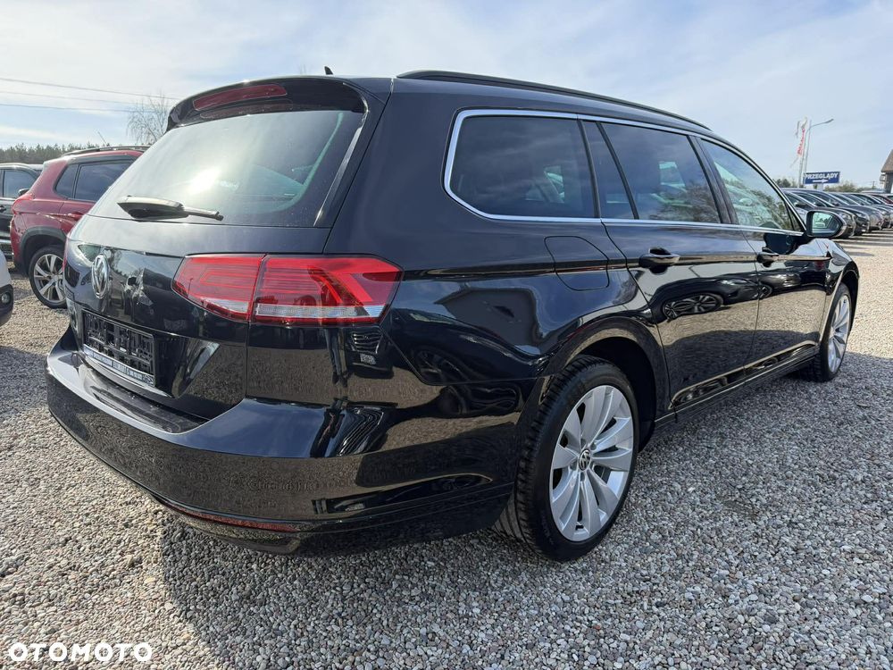 Volkswagen Passat - 8