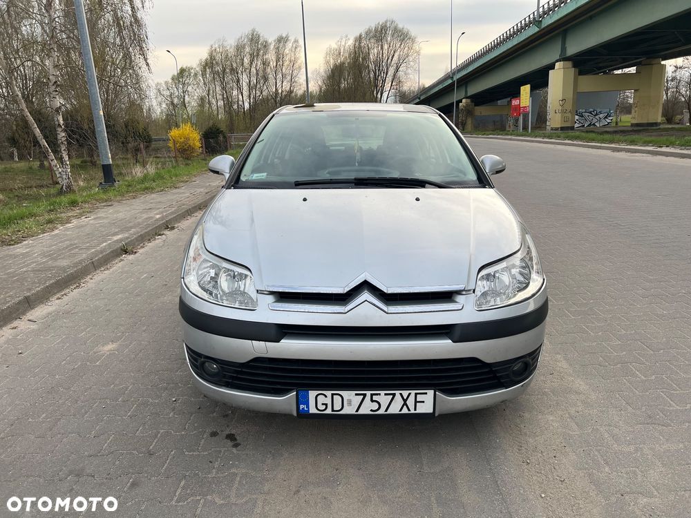 Citroën C4 1.4 16V Advance - 6