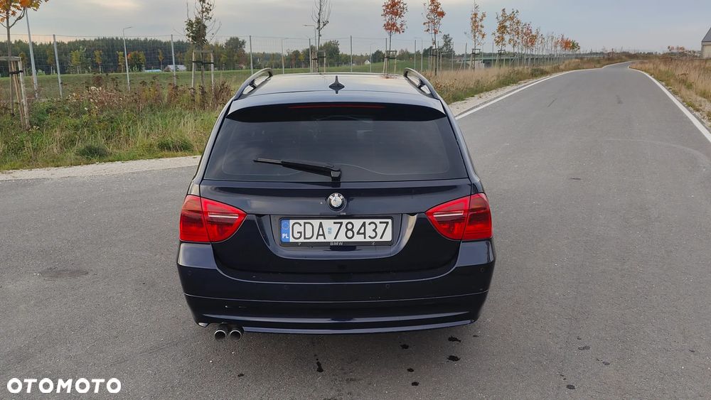 BMW 3 Series 2005 photo 5