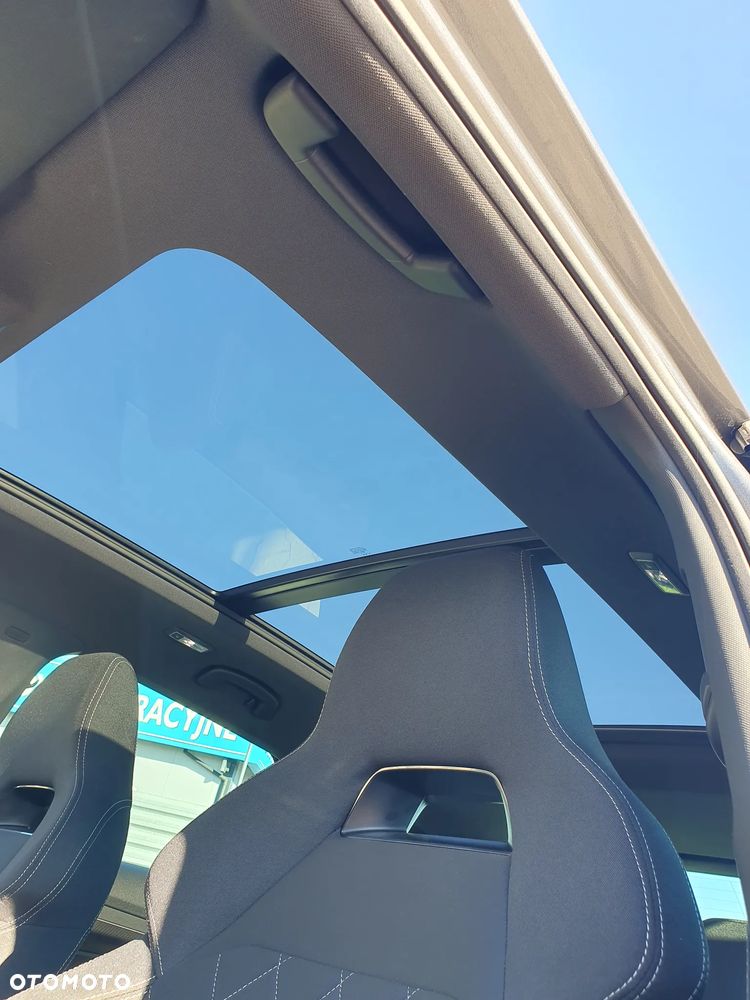 Skoda Karoq 1.5 TSI ACT Sportline - 9