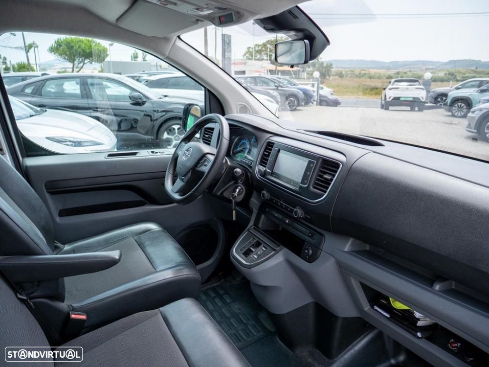 Opel Vivaro - 18