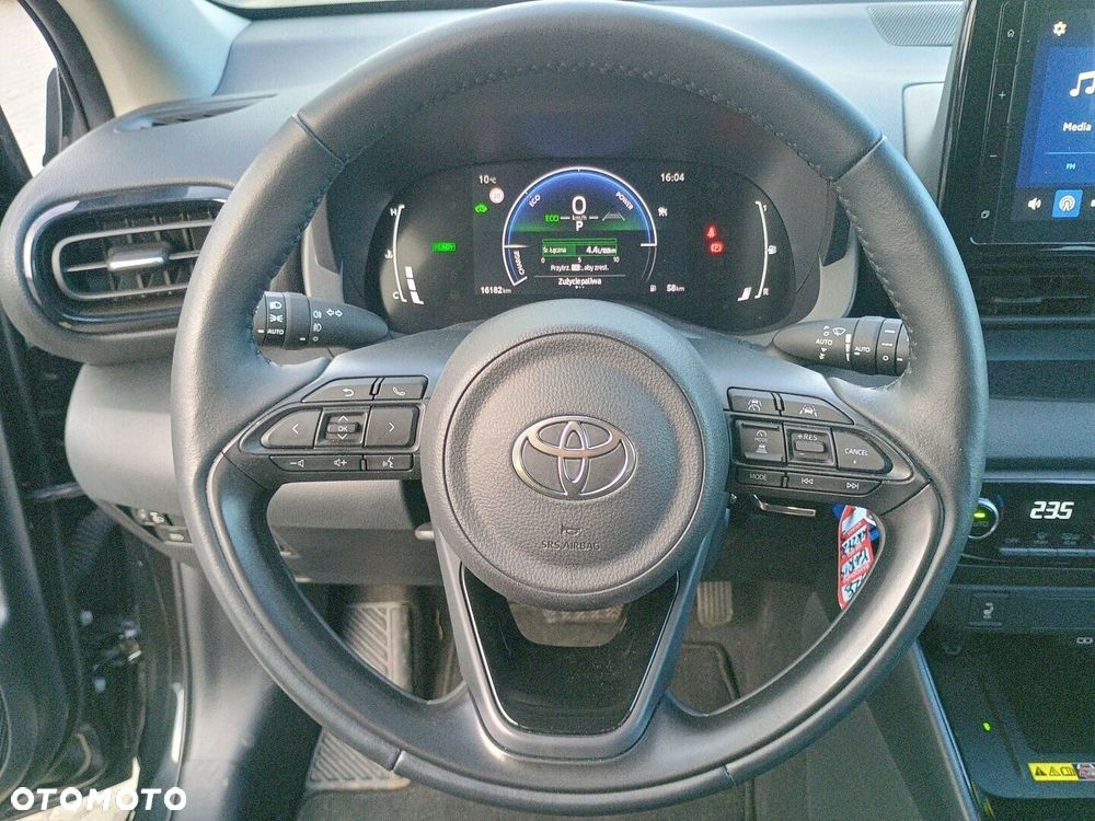 Toyota Yaris Hybrid 1.5 Style - 19