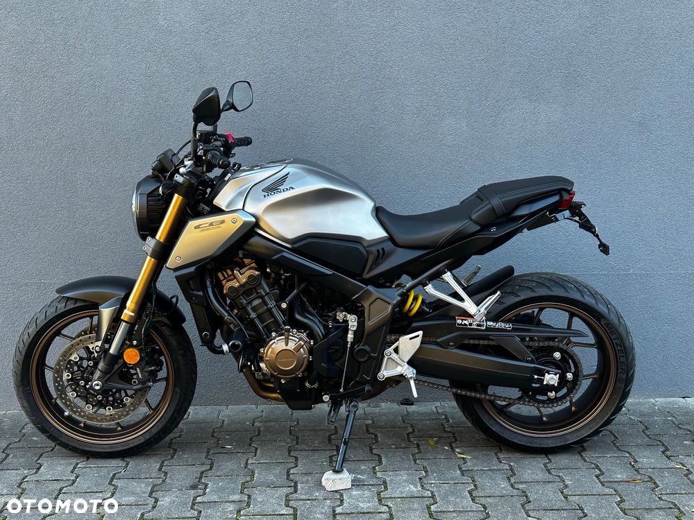 Honda CB - 3