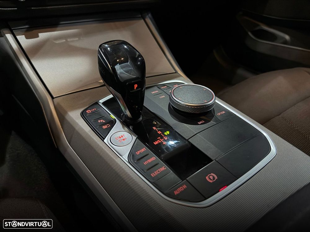 BMW 330 e Corporate Edition Auto - 25