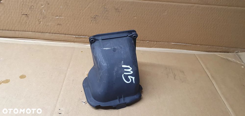 Wlot dolot kanał powietrza BMW M5 G30 F90 8053384 - 2