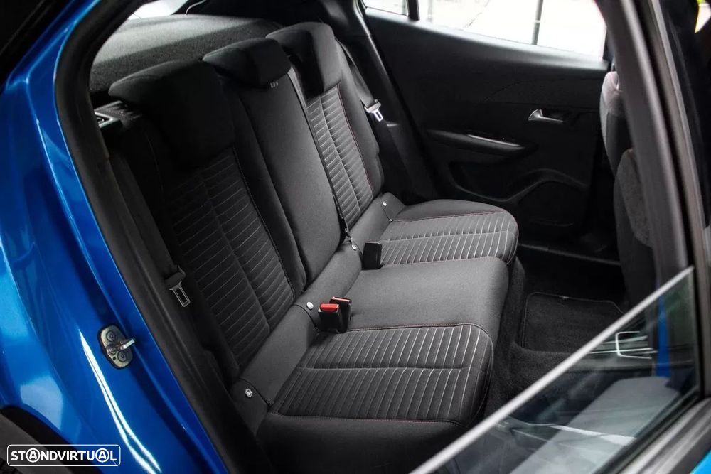 Peugeot 2008 1.2 PureTech Active - 28