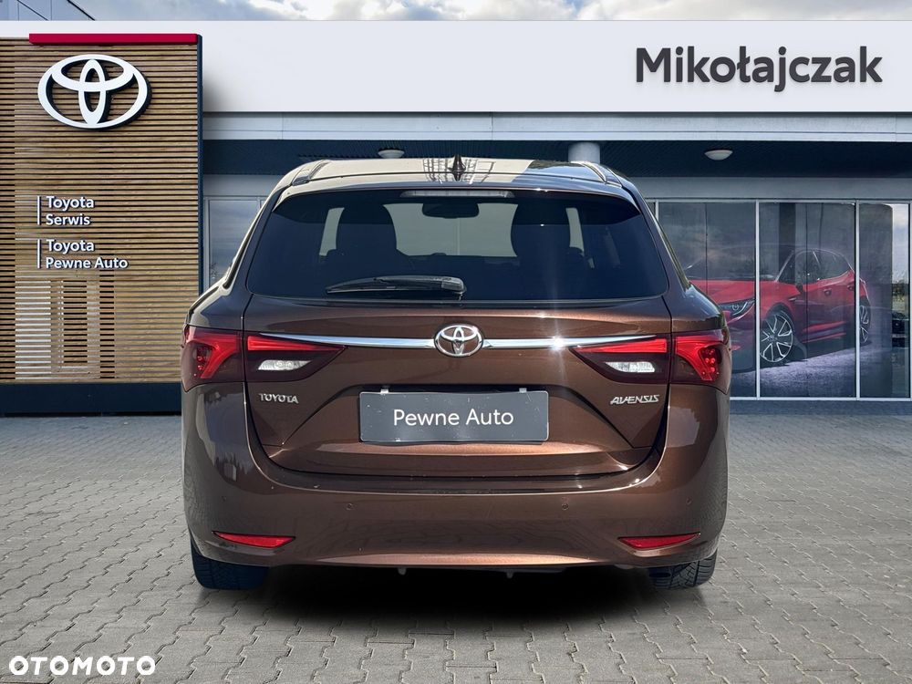 Toyota Avensis 2.0 D-4D Premium - 8
