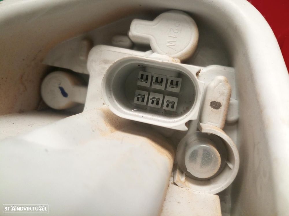 FAROLIM TRASEIRO ESQUERDO SEAT IBIZA IV 2011 -6J4945095G - 4