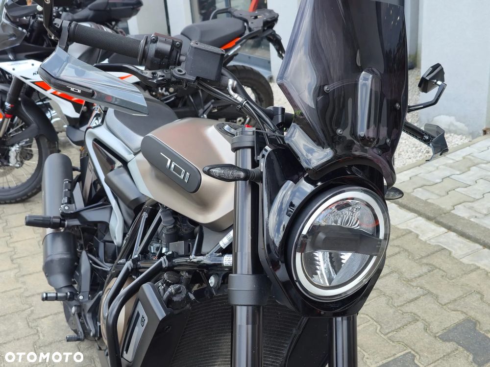 Husqvarna Svartpilen - 11