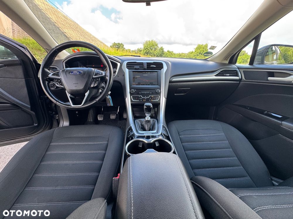 Ford Mondeo 2.0 TDCi STart-Stopp Titanium - 31