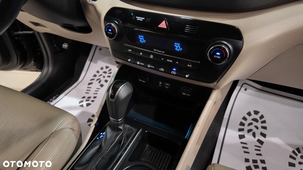 Hyundai Tucson - 38